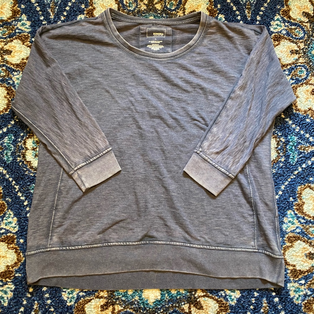 Womens 3/4 sleeve shirt sweater